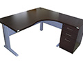 SR –Workstation with metal legs